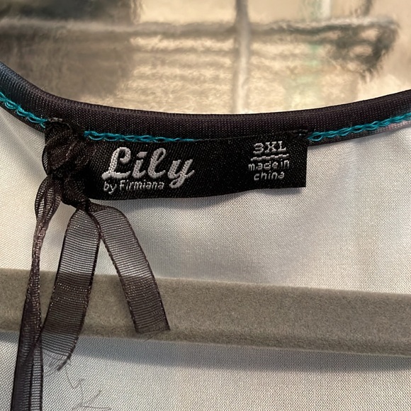 Tunic - Picture 3 of 4